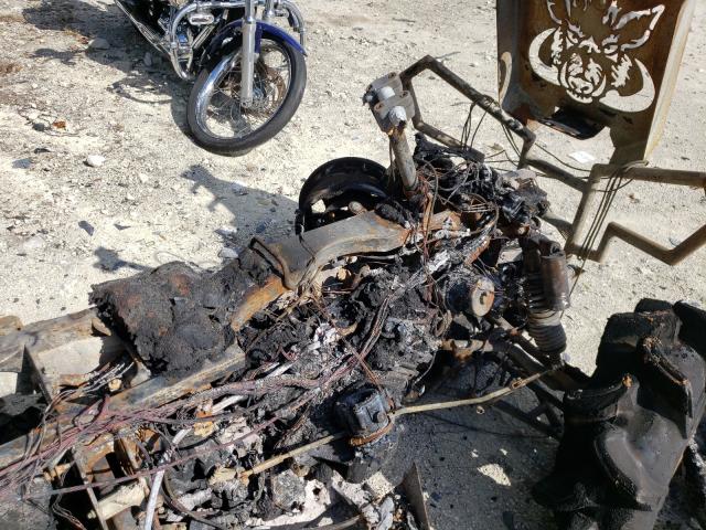 3JBMWAX40KJ001040 - 2019 CAN-AM RENEGADE X 烧焦的 照片 5