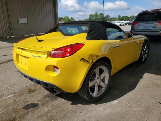 1G2MC35B28Y127001 - 2008 PONTIAC SOLSTICE YELLOW photo 4