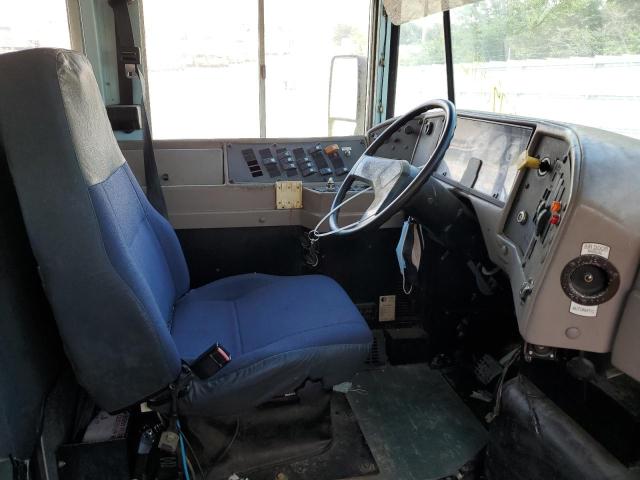 4DRBRAAN43A959295 - 2003 IC CORPORATION 3000 YELLOW photo 5