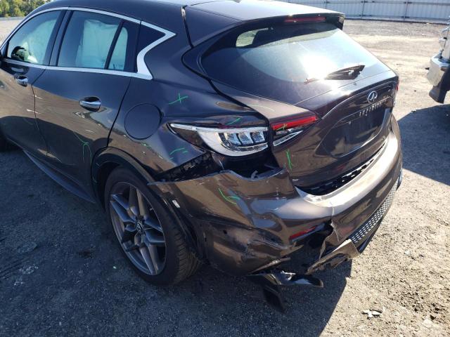 SJKCH5CP0HA017198 - 2017 INFINITI QX30 BASE BROWN photo 9