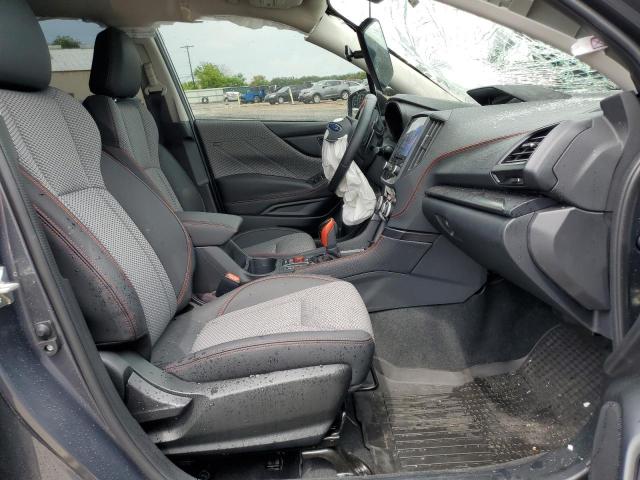 JF2SKAJC8NH458235 - 2022 SUBARU FORESTER S CHARCOAL photo 5