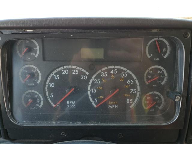 4UZAAWDC75CN14647 - 2005 FREIGHTLINER CHASSIS FS YELLOW photo 8