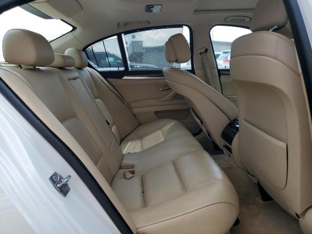 WBAFU9C55BC786399 - 2011 BMW 550 XI WHITE photo 6