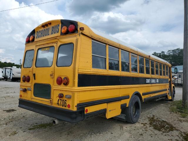 4UZAAXDC87CW91393 - 2007 FREIGHTLINER CHASSIS FS YELLOW photo 4