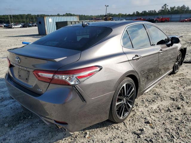 4T1B61HK6KU793962 - 2019 TOYOTA CAMRY XSE GRAY photo 4