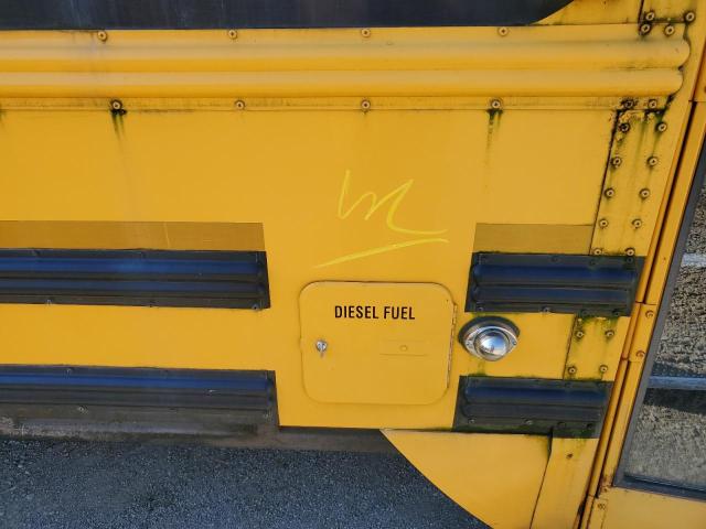 4UZAAXDC08CY24147 - 2008 FREIGHTLINER CHASSIS FS YELLOW photo 9