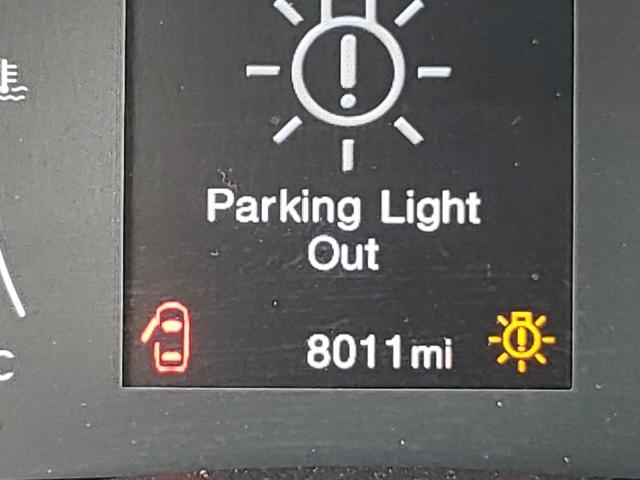 ZACNJDABXMPN08578 - 2021 JEEP RENEGADE S BLACK photo 8