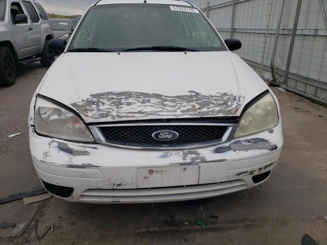 1FAFP36N16W165156 - 2006 FORD FOCUS ZXW WHITE photo 9