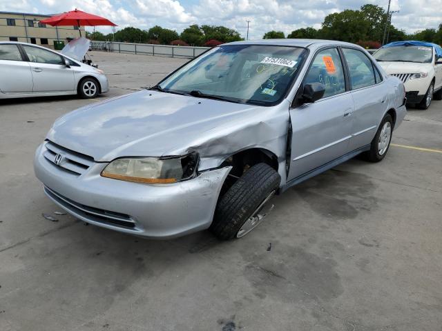 1HGCG16422A059137 - 2002 HONDA ACCORD LX SILVER photo 2