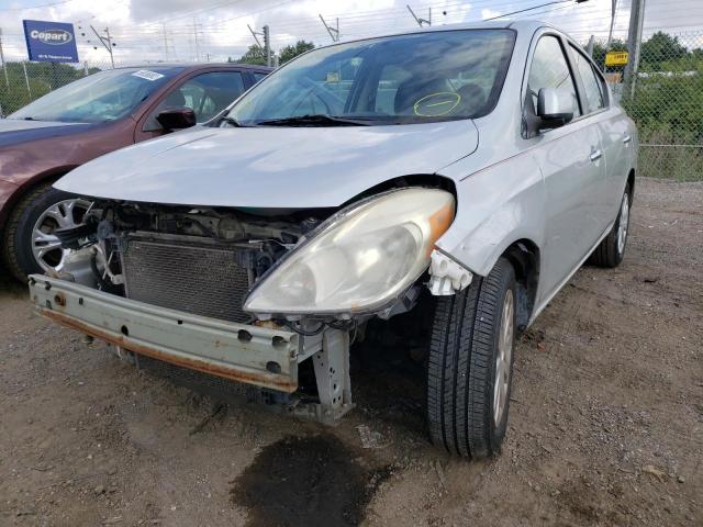 3N1CN7AP3CL804144 - 2012 NISSAN VERSA S SILVER photo 2