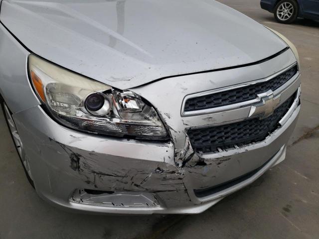 1G11C5SAXDU107935 - 2013 CHEVROLET MALIBU 1LT ვერცხლისფერი ფოტო 9