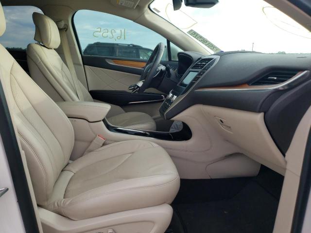 5LMCJ2C92KUL52825 - 2019 LINCOLN MKC SELECT თეთრი ფოტო 5