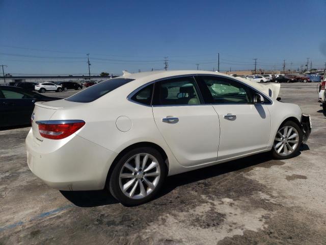 1G4PT5SV6D4181000 - 2013 BUICK VERANO PRE WHITE photo 4