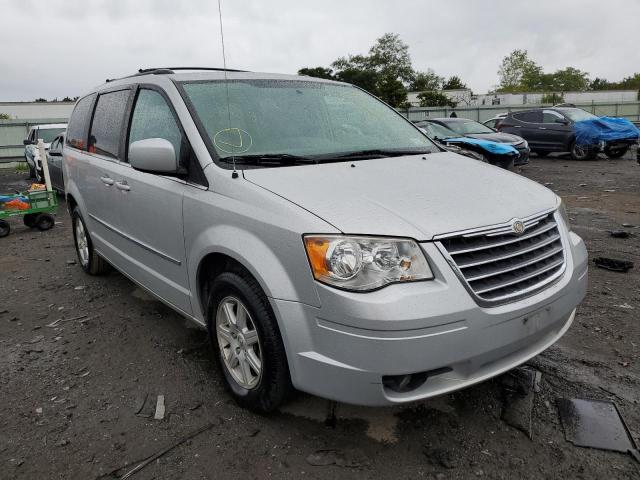 2A4RR5D18AR188894 - 2010 CHRYSLER TOWN & COU SILVER photo 1