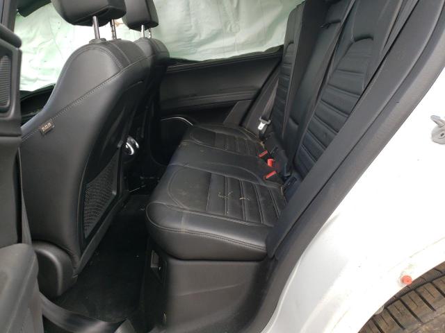 ZASFAKNN1J7C20643 - 2018 ALFA ROMEO STELVIO TI WHITE photo 6