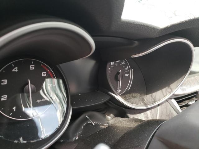 ZASFAKNN1J7C20643 - 2018 ALFA ROMEO STELVIO TI WHITE photo 8