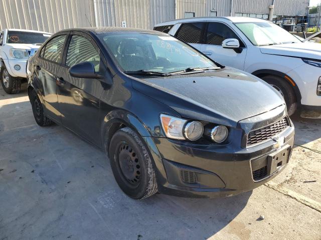 1G1JA5SH3F4166718 - 2015 CHEVROLET SONIC LS 灰色 照片 1