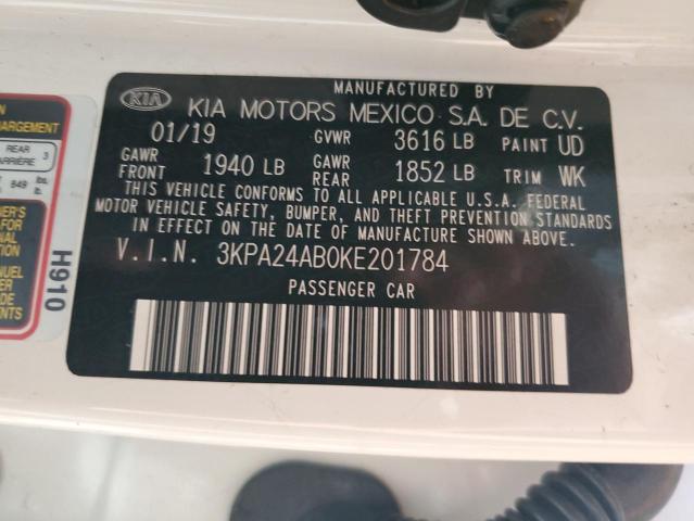 3KPA24AB0KE201784 - 2019 KIA RIO S WHITE photo 10