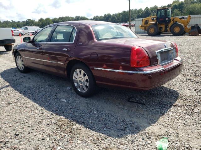 1LNHM83W14Y627931 - 2004 LINCOLN TOWN CAR U MAROON photo 3