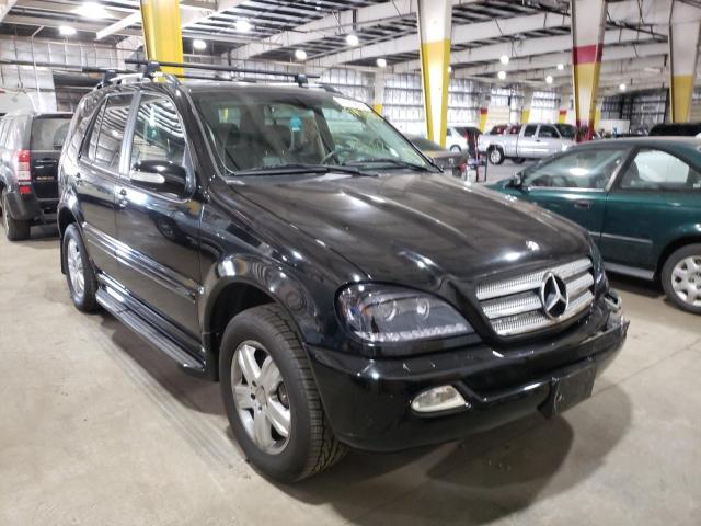 4JGAB75E45A556109 - 2005 MERCEDES-BENZ ML 500 BLACK photo 1