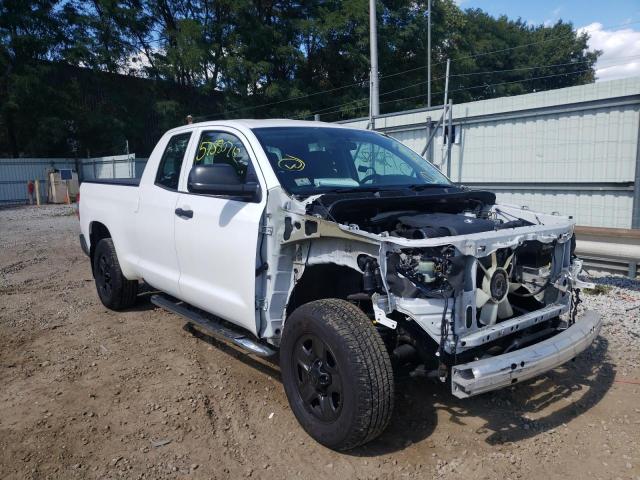 5TFUM5F1XFX063531 - 2015 TOYOTA TUNDRA DOU WHITE photo 1