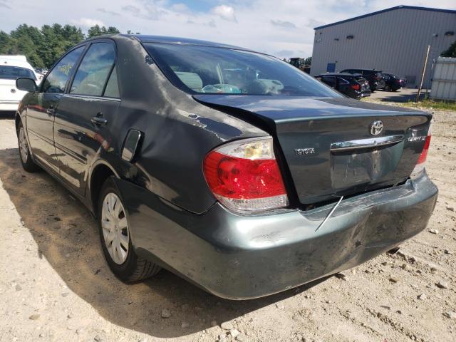 4T1BE32K95U049588 - 2005 TOYOTA CAMRY LE GRAY photo 3