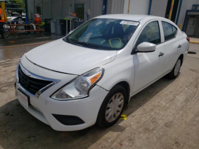 3N1CN7AP6GL836673 - 2016 NISSAN VERSA S WHITE photo 2