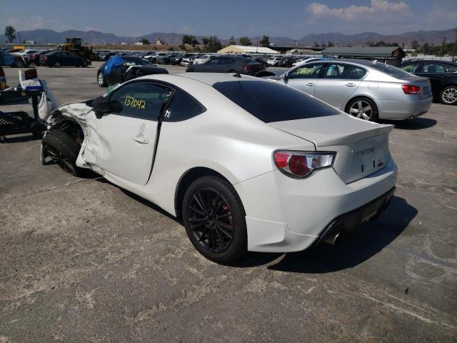 JF1ZNAA14D1712166 - 2013 TOYOTA SCION FR-S WHITE photo 3
