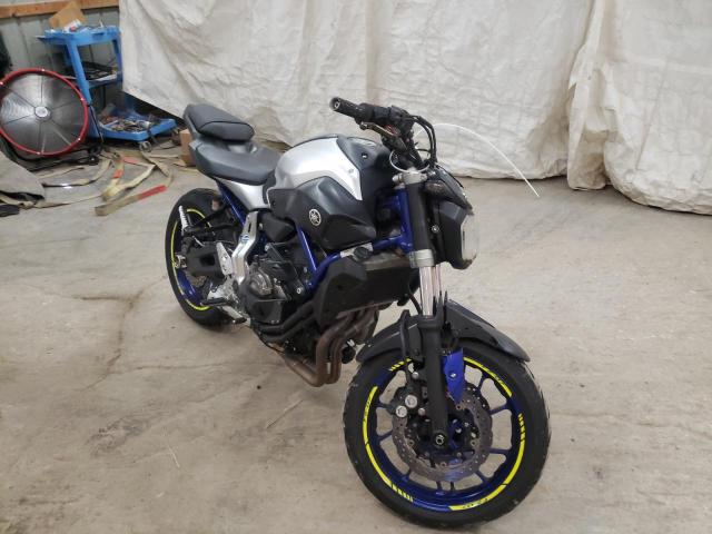 JYARM06E3GA005501 - 2016 YAMAHA FZ07 TWO TONE photo 1