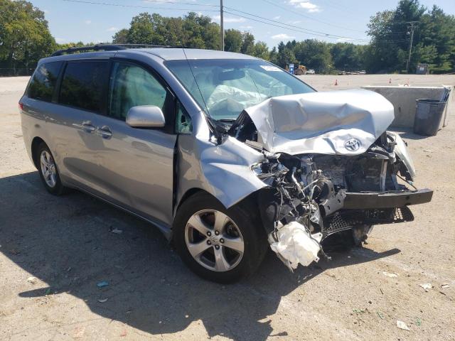 5TDKK3DC2BS131827 - 2011 TOYOTA SIENNA LE SILVER photo 1