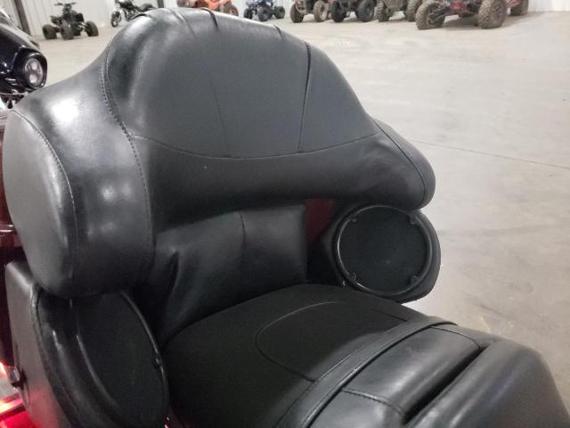 1HD1FC4198Y619912 - 2008 HARLEY-DAVIDSON FLHTCUI 红色 照片 6