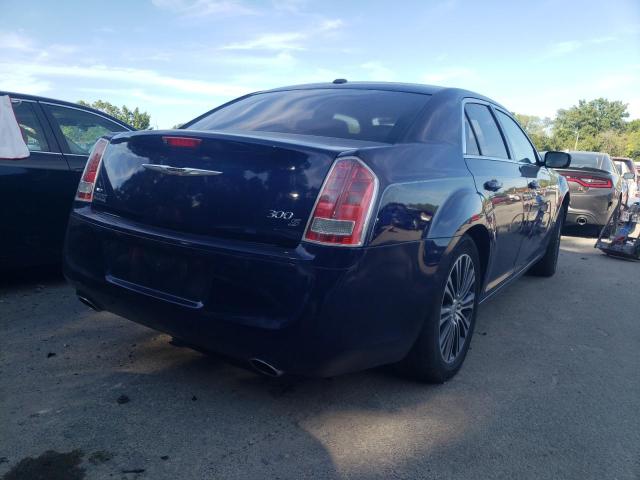 2C3CCAGG2DH683239 - 2013 CHRYSLER 300 S BLUE photo 4