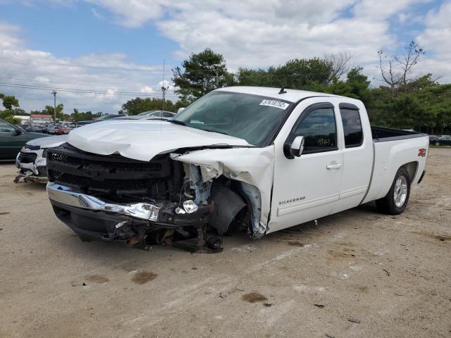 1GCSKTE38AZ249473 - 2010 CHEVROLET SILVERADO WHITE photo 2