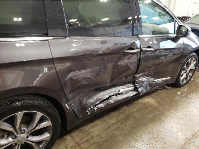 2C4RC1GG2JR172531 - 2018 CHRYSLER PACIFICA L GRAY photo 9