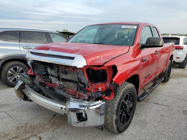 5TFRY5F1XLX270829 - 2020 TOYOTA TUNDRA DOU RED photo 2