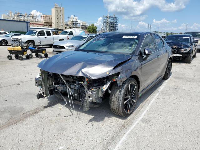 4T1K61AK8LU390402 - 2020 TOYOTA CAMRY XSE GRAY photo 2