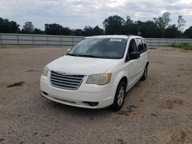 2A8HR54179R585003 - 2009 CHRYSLER TOWN & COU WHITE photo 2