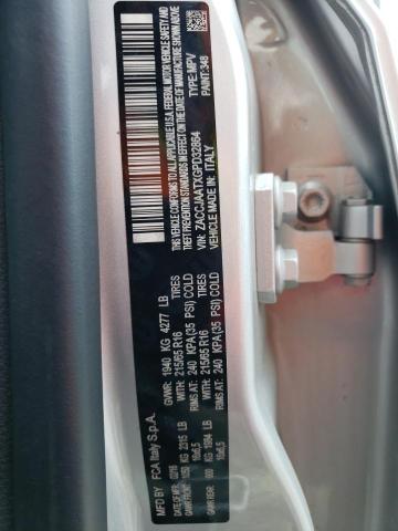 ZACCJAATXGPD32864 - 2016 JEEP RENEGADE S SILVER photo 10