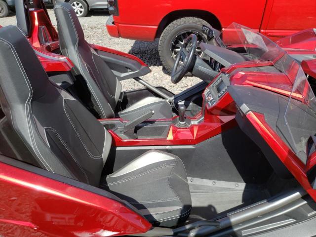 57XAAPFAXH8118880 - 2017 POLARIS SLINGSHOT RED photo 5