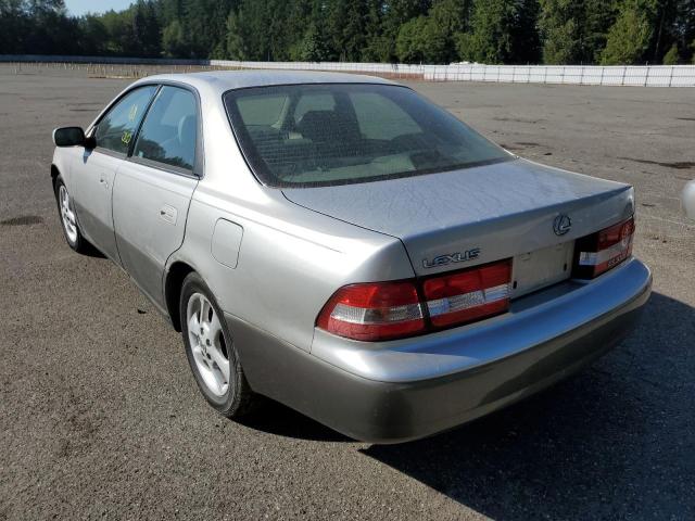 JT8BF28GXY0242969 - 2000 LEXUS ES 300 SILVER photo 3