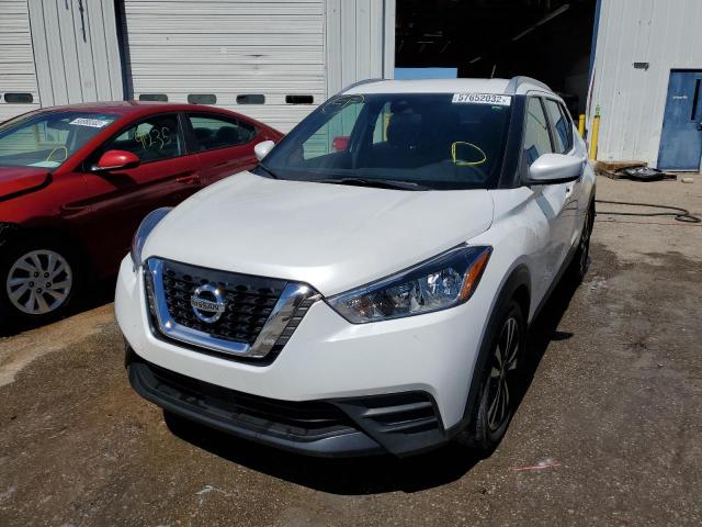 3N1CP5CV7LL545586 - 2020 NISSAN KICKS SV WHITE photo 2