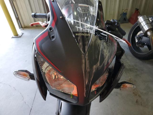 MLHNC5106N5800110 - 2022 HONDA CBR300 R BLACK photo 10