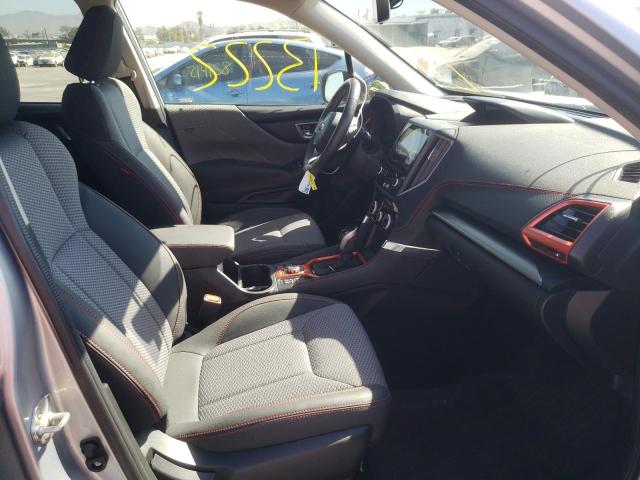 JF2SKARC8MH503743 - 2021 SUBARU FORESTER S SILVER photo 5