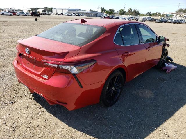 4T1K31AK8NU035483 - 2022 TOYOTA CAMRY XSE RED photo 4