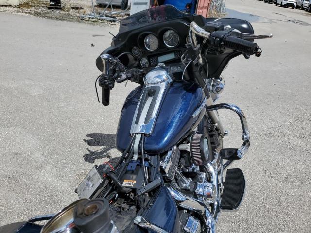 1HD1KEM13DB642736 - 2013 HARLEY-DAVIDSON FLHTK ELEC 蓝色 照片 5