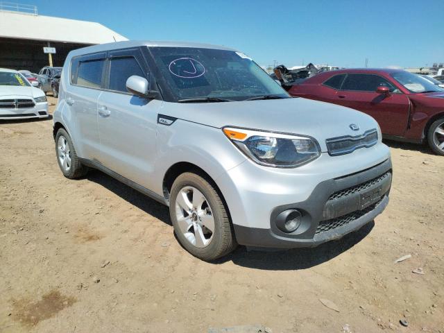 KNDJN2A23H7504031 - 2017 KIA SOUL SILVER photo 1