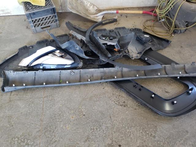 5YJYGDEE6MF101058 - 2021 TESLA MODEL Y Белый фото 9