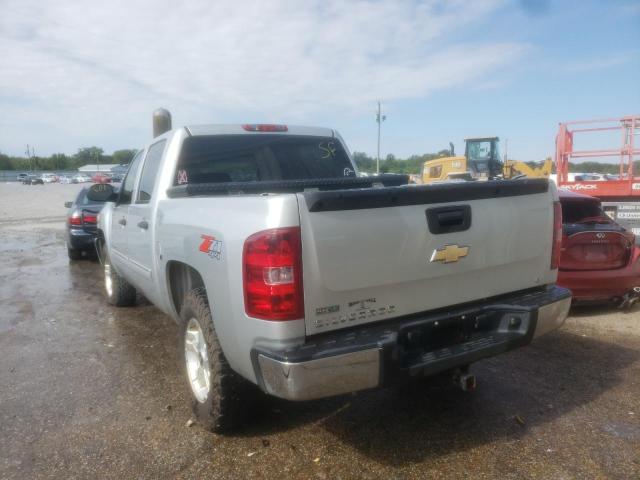 3GCRKSE38AG165341 - 2010 CHEVROLET SILVERADO SILVER photo 3