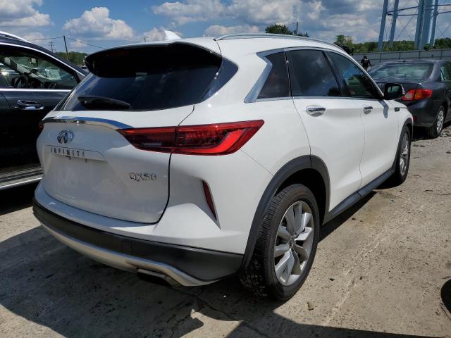 3PCAJ5M10KF131015 - 2019 INFINITI QX50 ESSEN WHITE photo 4