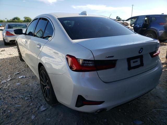 3MW5R7J05L8B27868 - 2020 BMW 330XI WHITE photo 3